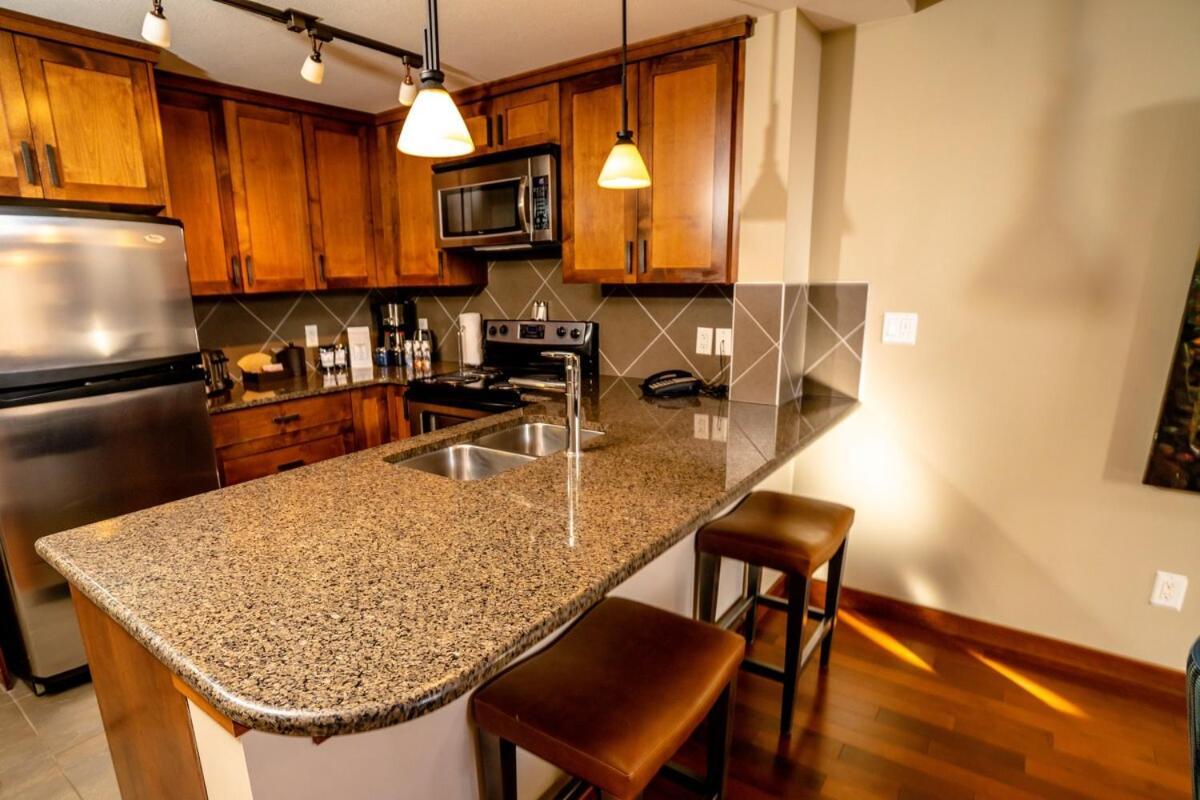 The Raven Suite At Stoneridge Mountain Resort Canmore Exteriér fotografie